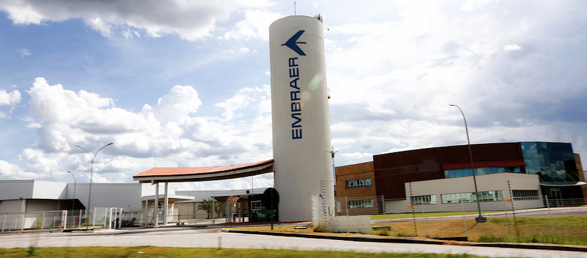 Fábricas da EMBRAER no Brasil retomam atividades essenciais